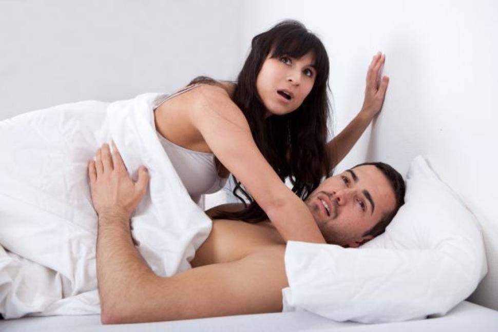 shutterstock-couple-bed